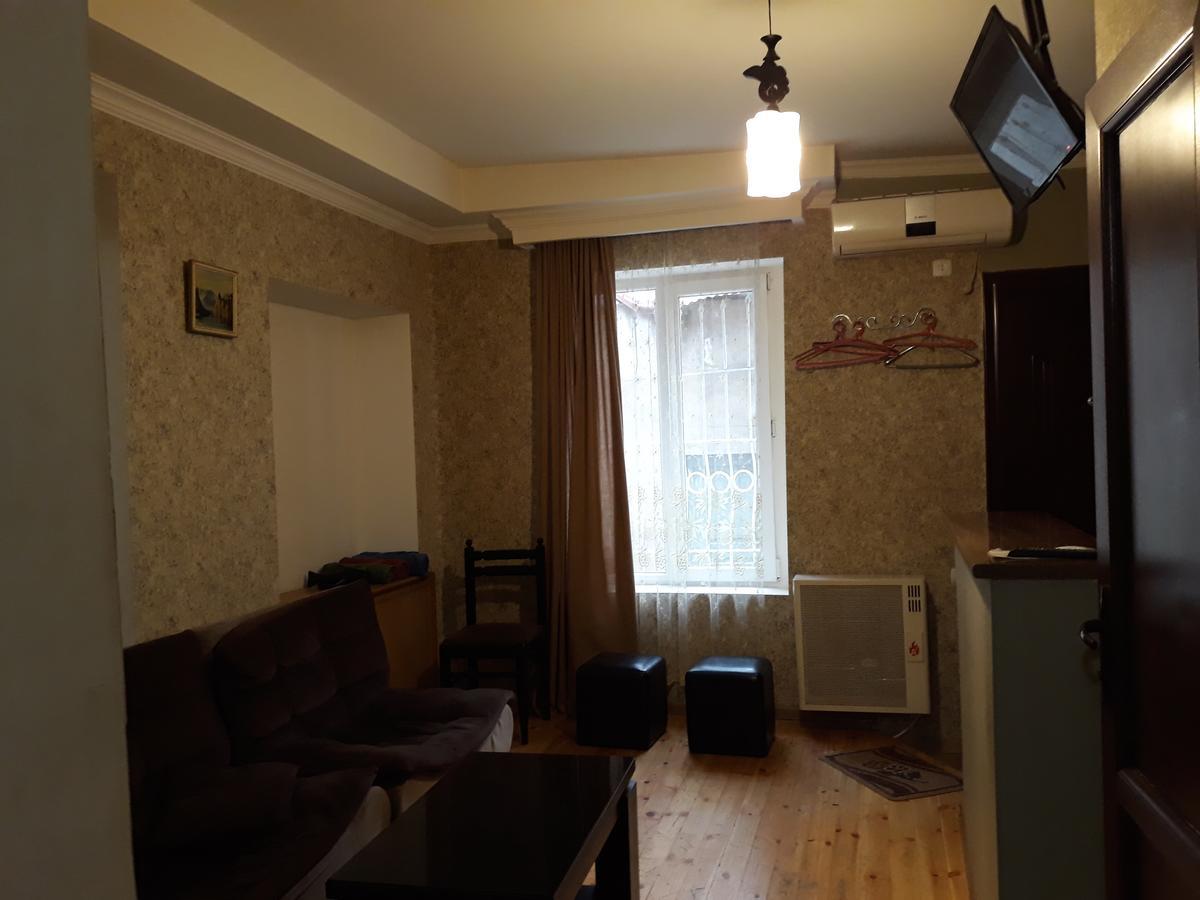 Rati Apartments Tbilisi Ngoại thất bức ảnh